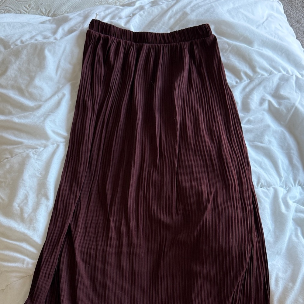 Wilfred Deep Burgundy Midi Skirt with Slit